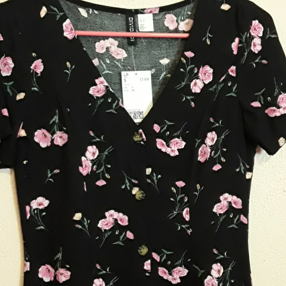 Floral button-up dress - Picture 2 of 5
